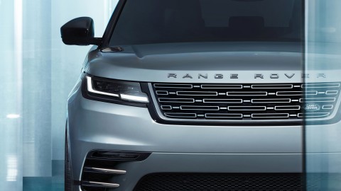RR_Velar_24MY_Exterior_04_Front.jpg