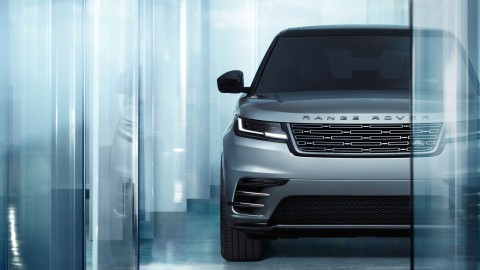 RR_Velar_24MY_Exterior_02_Front.jpg